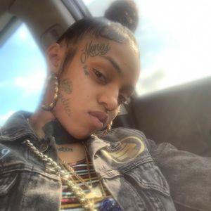 Meet your Posher, Ariana